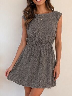 leo lin leia petal mini dress Elyse Petal Short Sleeve Mini Dress